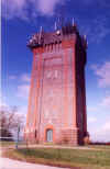 Water_Tower.JPG (20387 bytes)